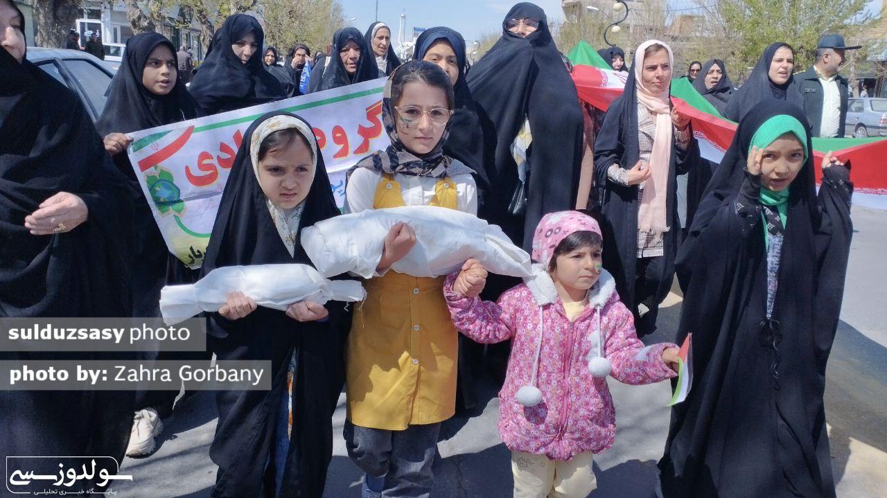 راهپیمایی روز قدس در نقده برگزار شد