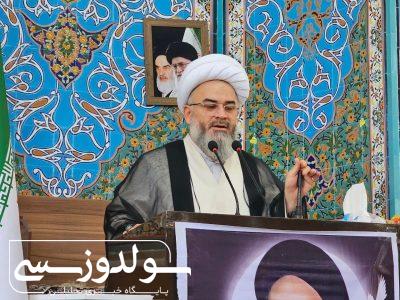 حفظ مکتب امام خمینی، راه انقلاب اسلامی است