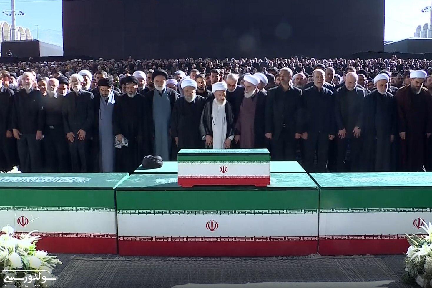 تصاویر نماز بر پیکر امام مجاهد شهید