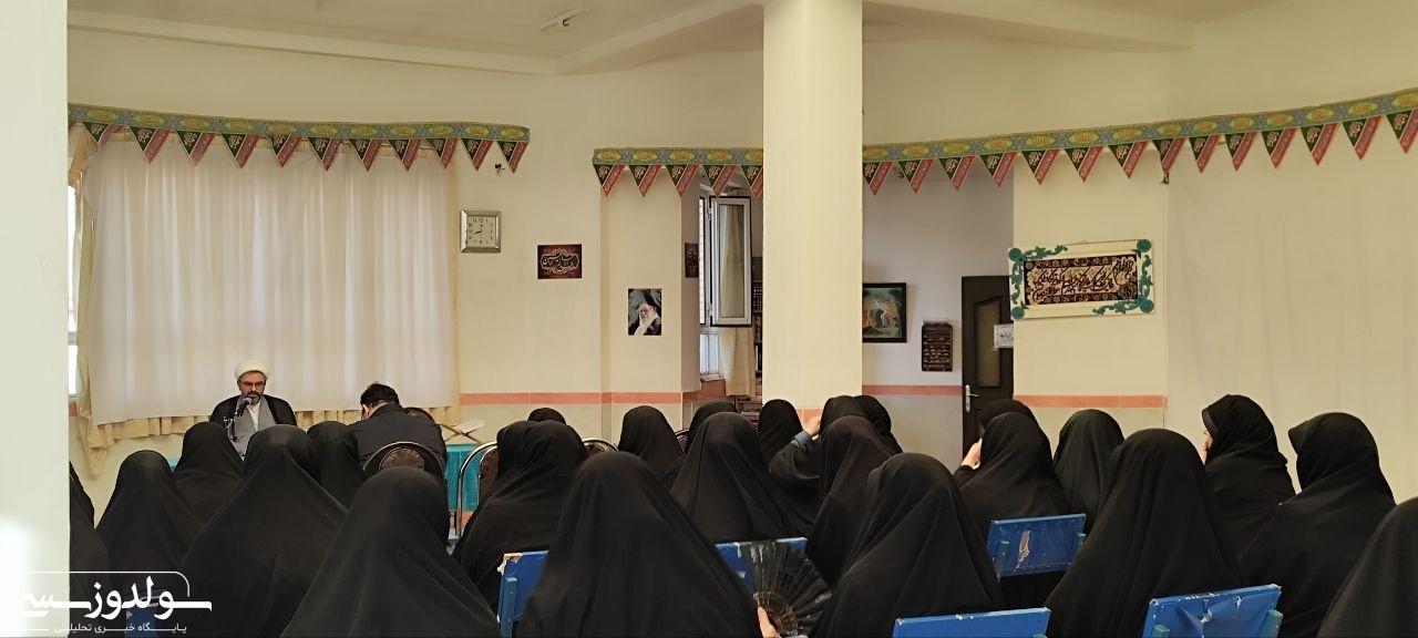 خواهران طلبه، پیشران جامعه اسلامی نوین هستند